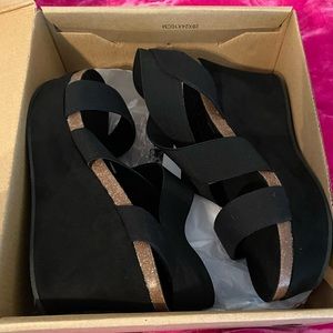 Beach by Matisse Black Liz Platform Wedge Heels